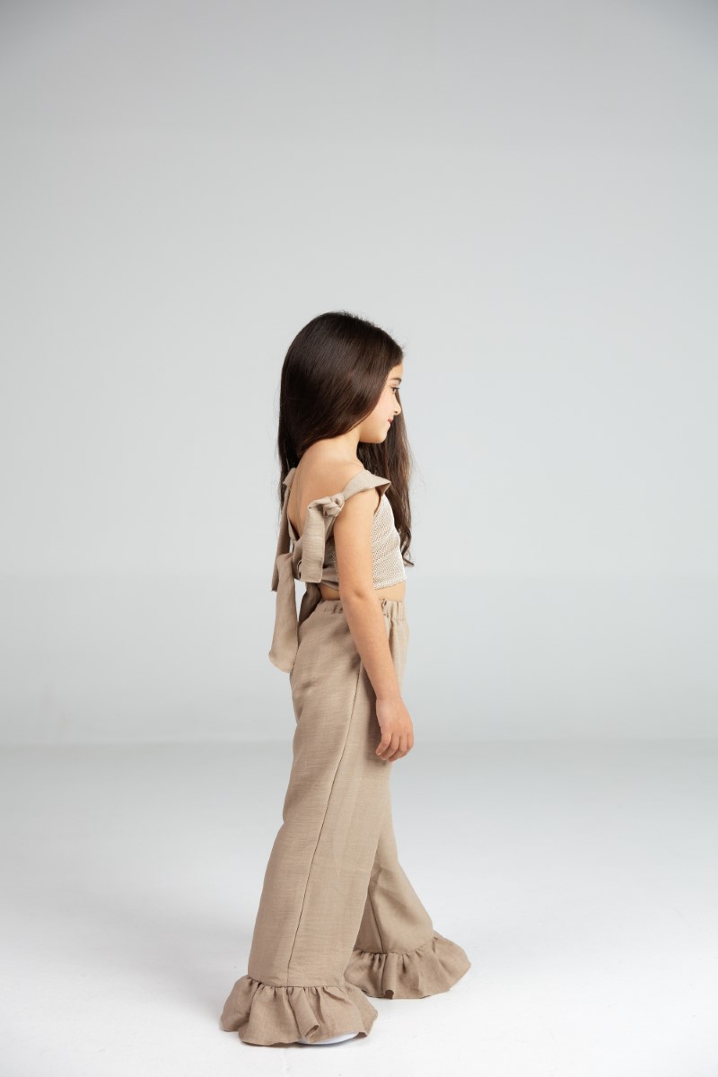 Two‑Piece Set with Sleeveless Top & Ruffle‑Hem Trousers - Image 3