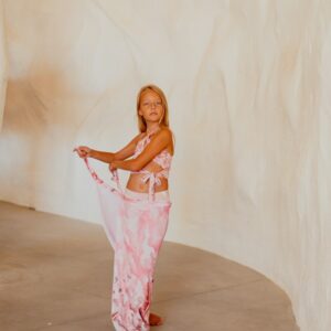 CL26-423(1) (MA_Product_Size) Flowing Skirt